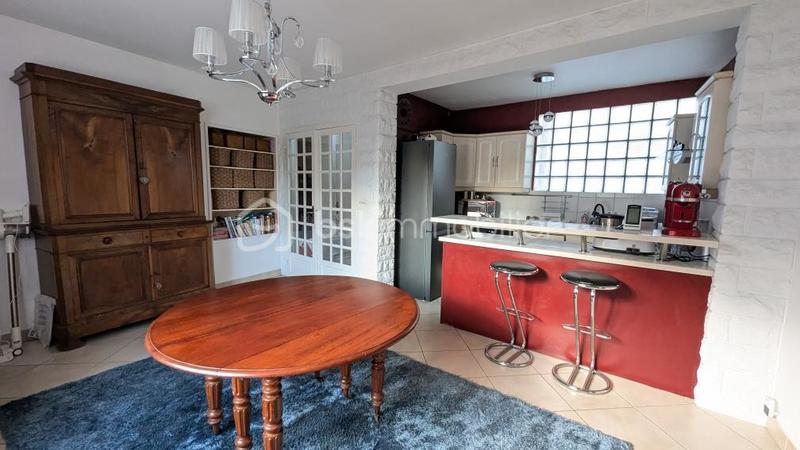 Immeuble - 160 m² - 9 pièces