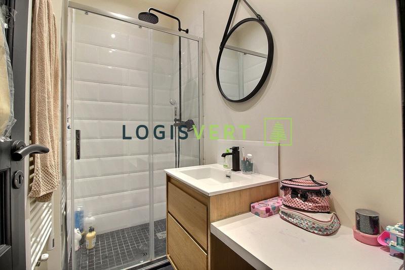 Maison - 172 m² - 10 pièces