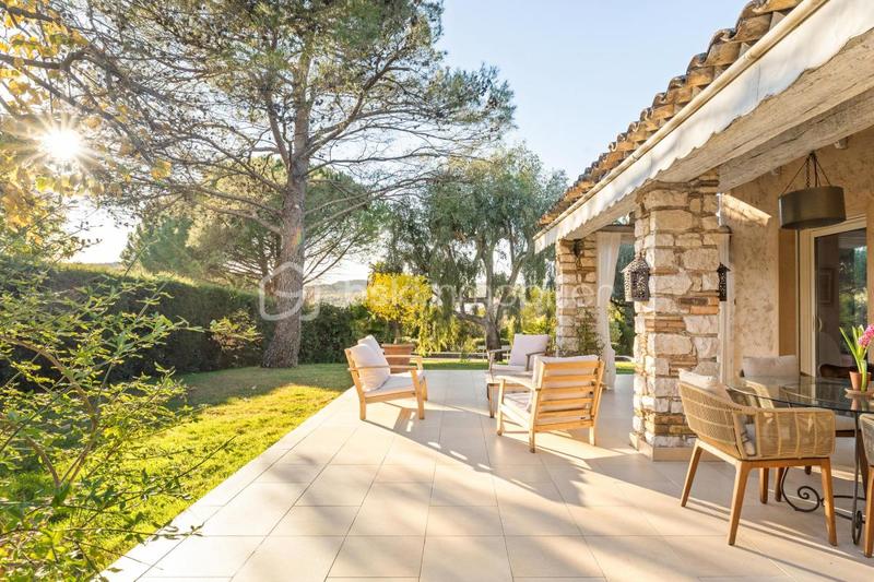 Villa - 170 m² - 5 pièces