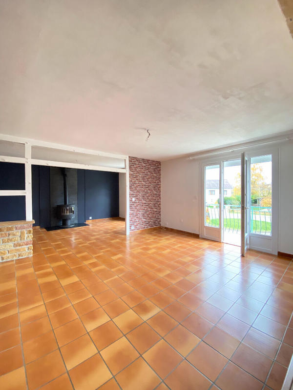 Maison - 121 m² - 6 pièces