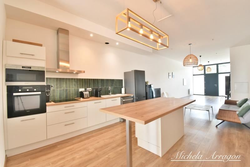 Maison de ville - 170 m² - 4 pièces