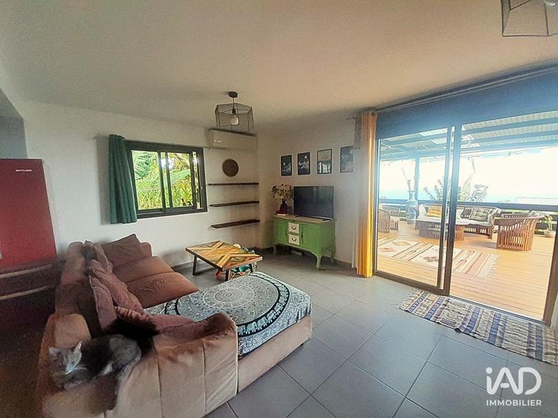 Maison - 94 m² - 5 pièces