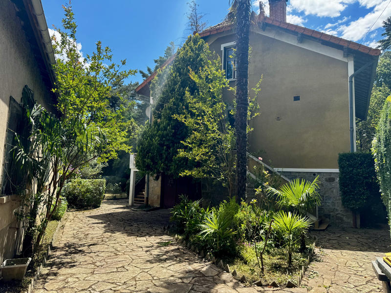 Maison - 178 m² - 7 pièces