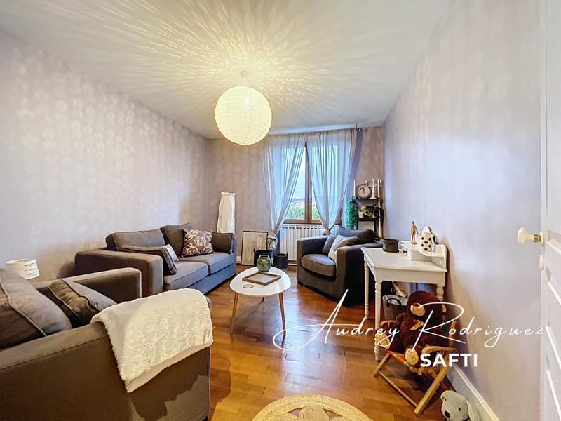 Maison - 310 m² - 11 pièces