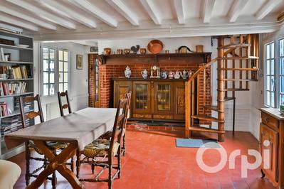 Corps de ferme - 189 m² - 9 pièces