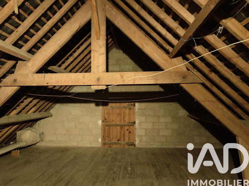 Maison - 122 m² - 9 pièces