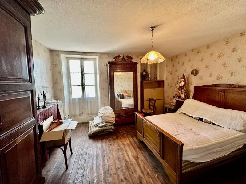 Maison - 154 m² - 9 pièces