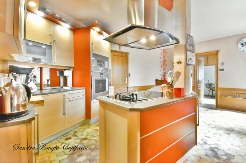 Propriété - 273 m² - 12 pièces