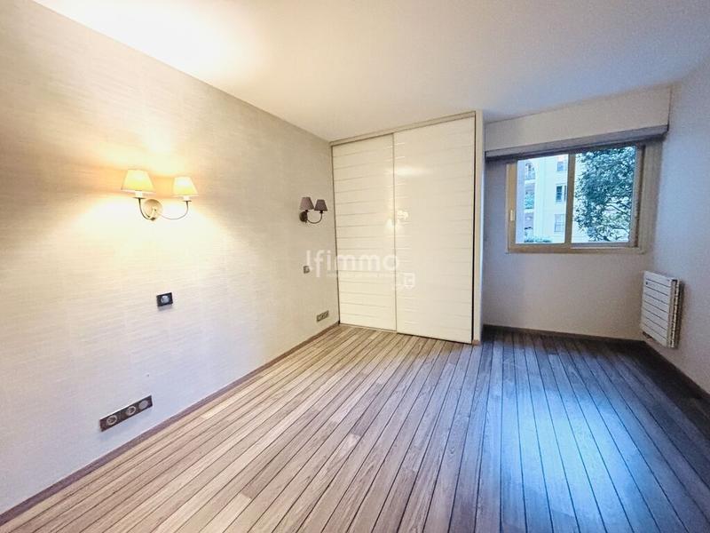 Appartement - 84 m² - 4 pièces