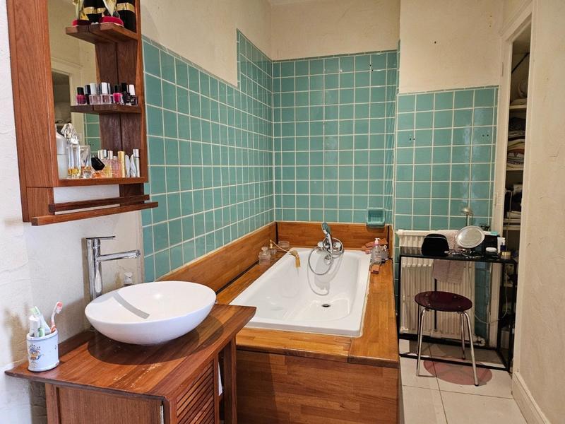 Appartement - 200 m² - 7 pièces