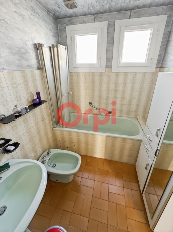 Maison - 180 m² - 4 pièces