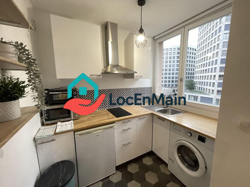 Studio - 25 m² - 1 pièce