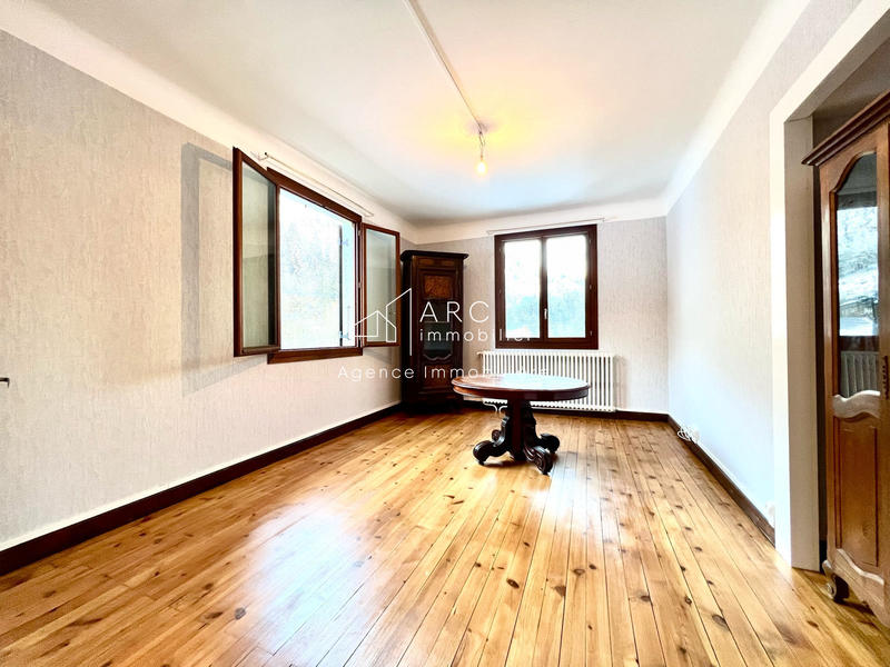 Maison - 140 m² - 7 pièces