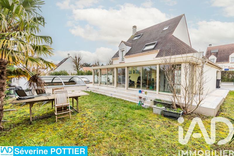 Maison - 166 m² - 7 pièces