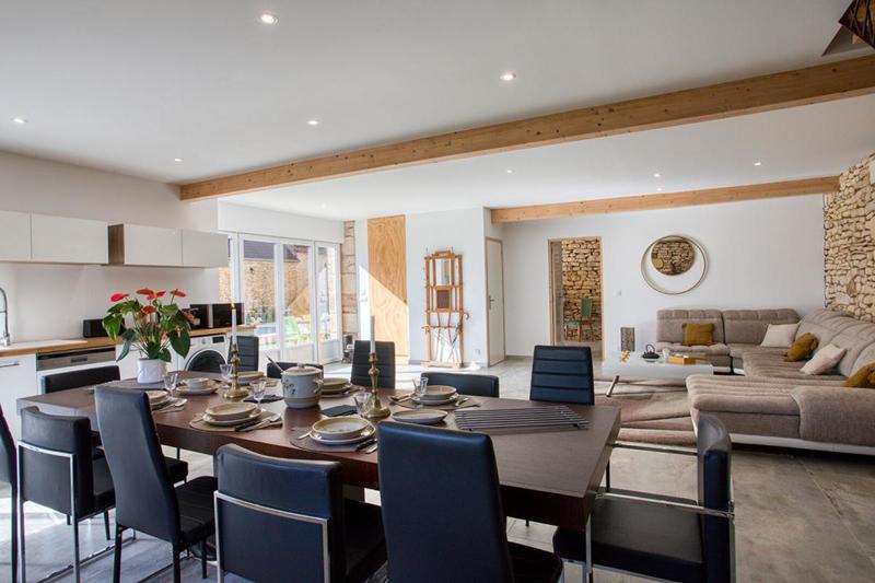 Maison - 480 m² - 11 pièces