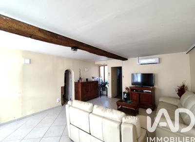 Maison - 220 m² - 9 pièces