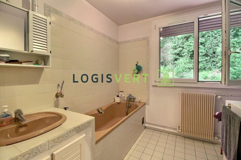 Appartement - 141 m² - 7 pièces