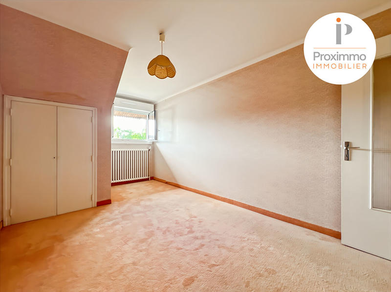 Maison - 94 m² - 5 pièces