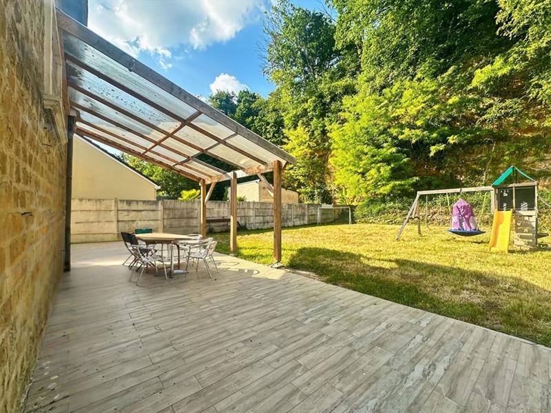 Maison - 102 m² - 6 pièces