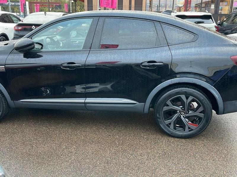 Renault Arkana E-Tech 145 - 21b R.S. Line