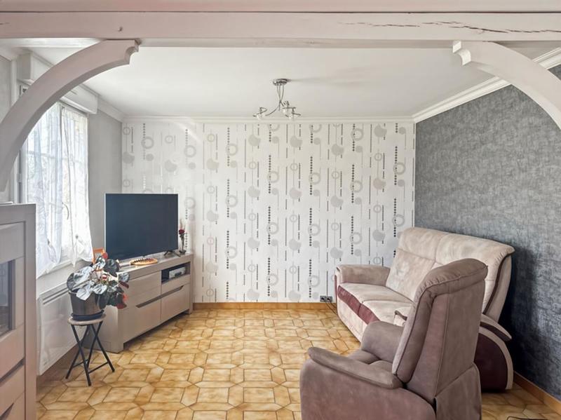 Maison - 92 m² - 5 pièces