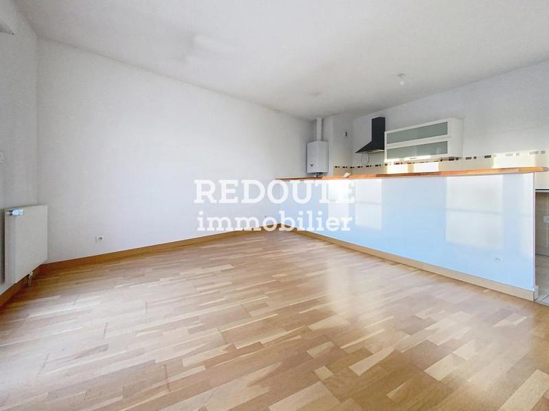 Appartement - 96 m² - 5 pièces