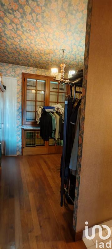 Maison - 287 m² - 12 pièces