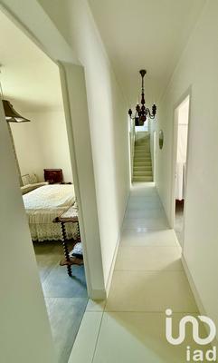 Maison - 200 m² - 11 pièces