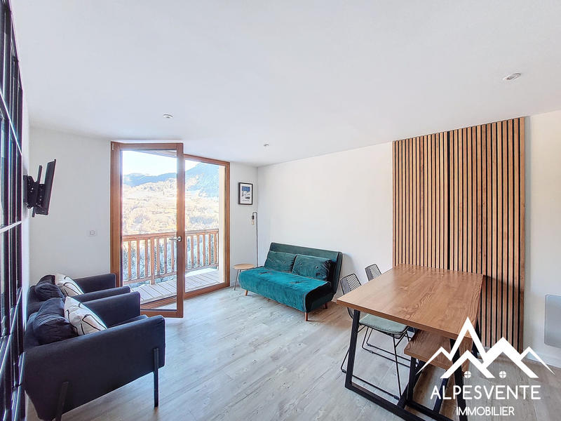 Appartement - 80 m² - 4 pièces