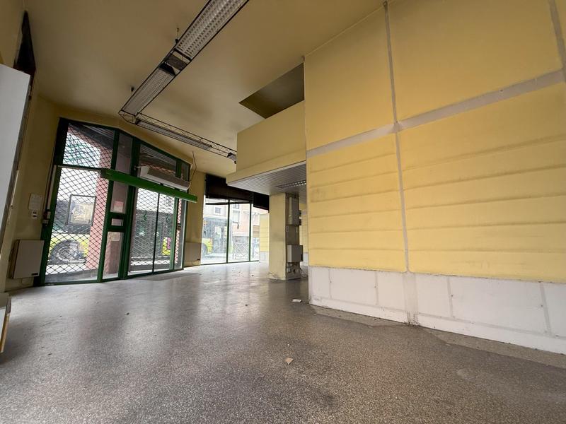 Local d'activités - 73 m²