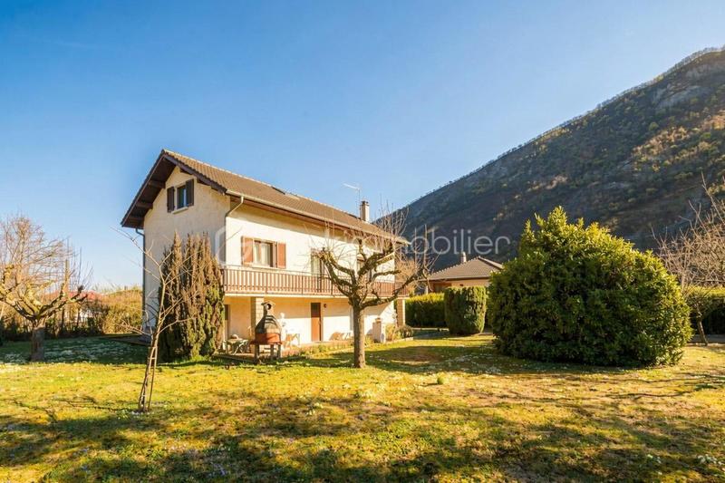 Maison - 131 m² - 6 pièces