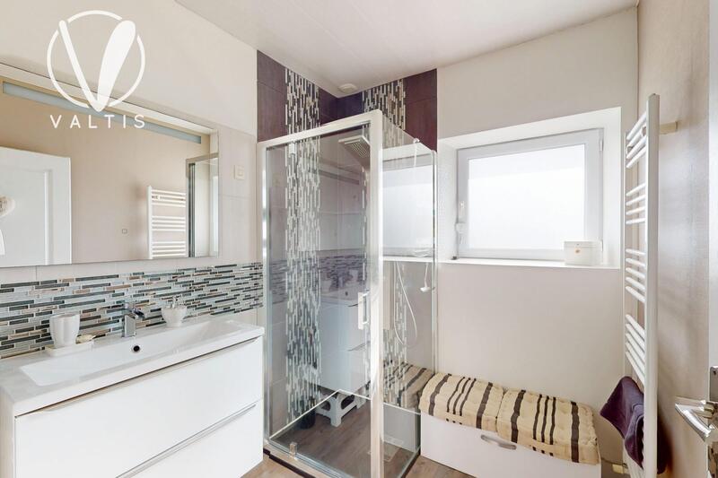 Maison - 227 m² - 5 pièces