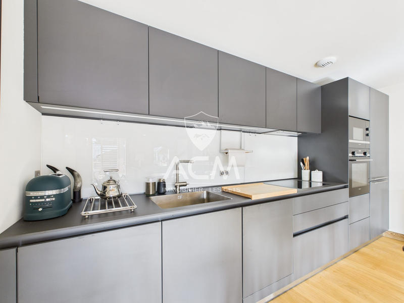 Appartement - 61 m² - 2 pièces