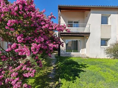 Maison - 100 m² - 4 pièces