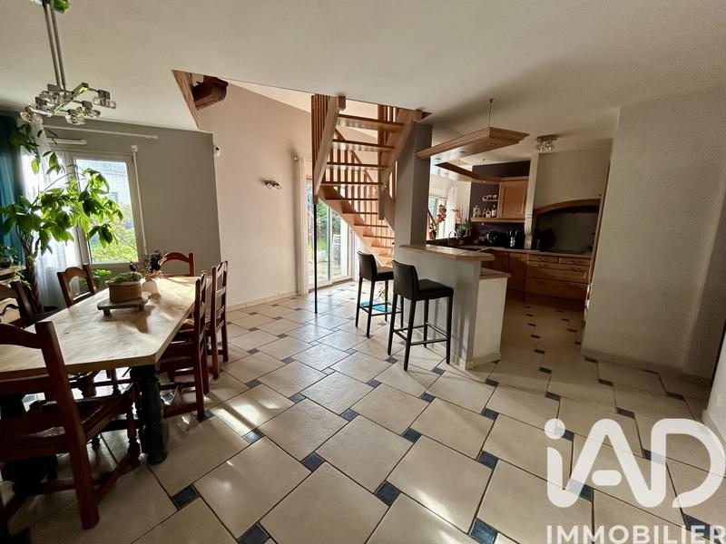 Maison - 168 m² - 7 pièces