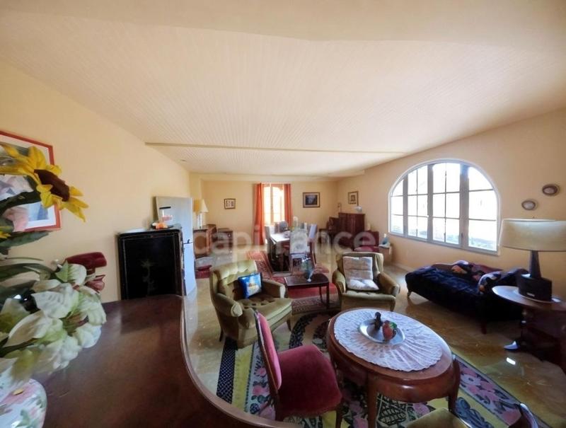 Mas - 500 m² - 11 pièces