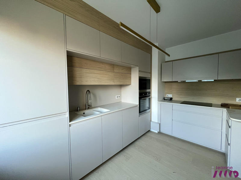 Appartement - 93 m² - 4 pièces