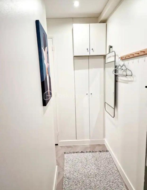 Studio - 11 m² - 1 pièce