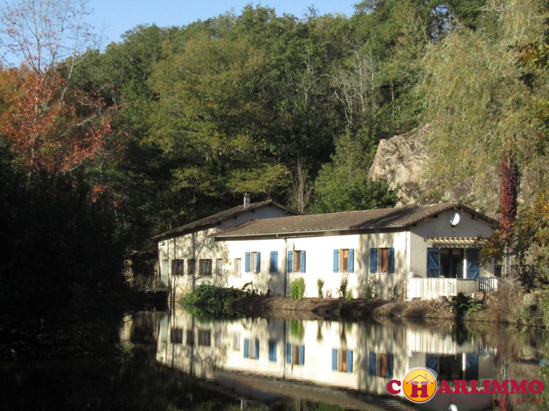 Maison traditionnelle - 116 m² - 4 pièces