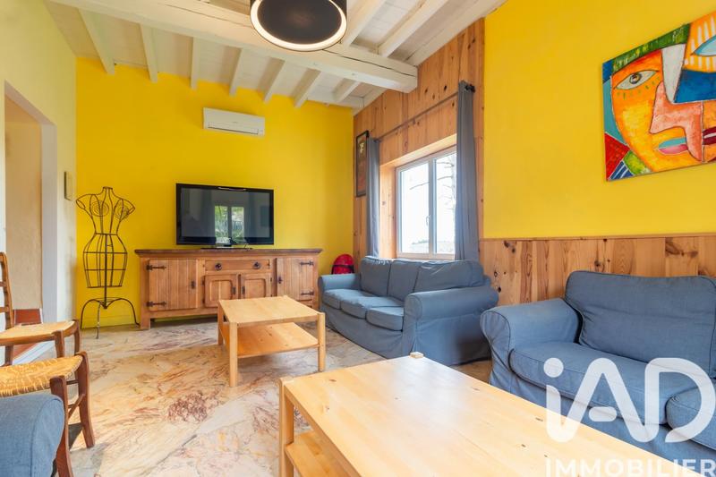 Maison - 280 m² - 15 pièces