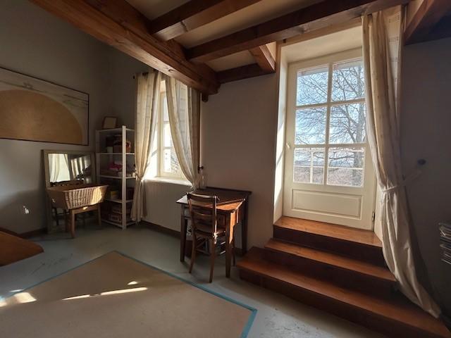 Maison - 236 m² - 9 pièces