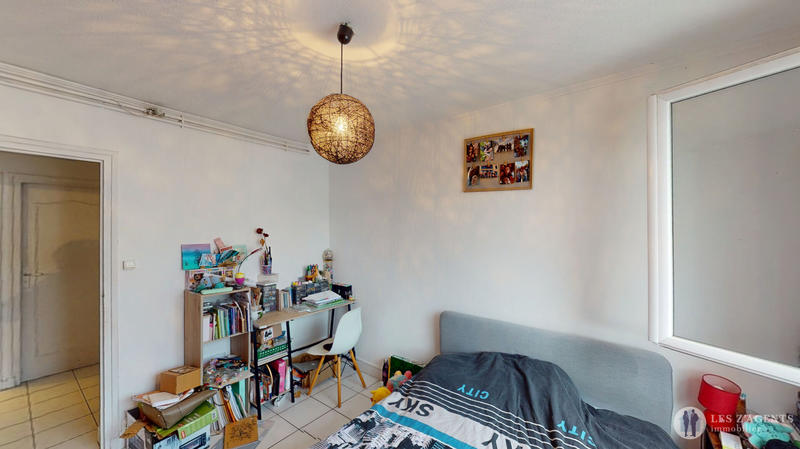 Appartement - 60 m² - 4 pièces