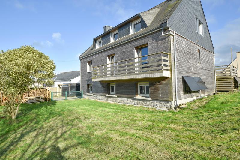 Maison - 175 m² - 9 pièces