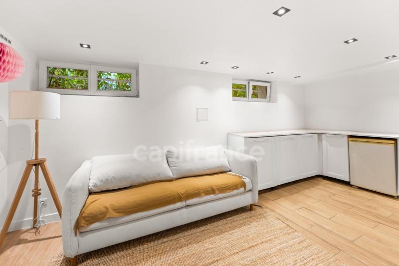 Maison - 207 m² - 6 pièces