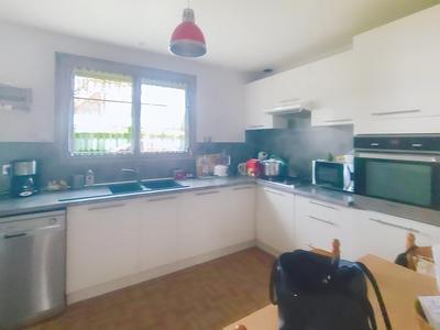 Maison - 111 m² - 5 pièces