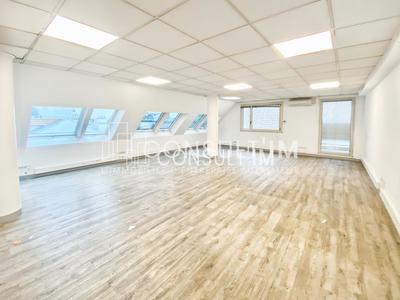 Bureau - 241 m²
