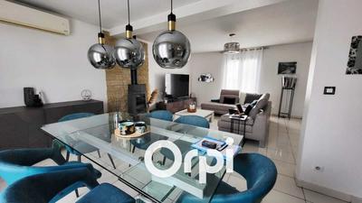 Maison - 155 m² - 6 pièces