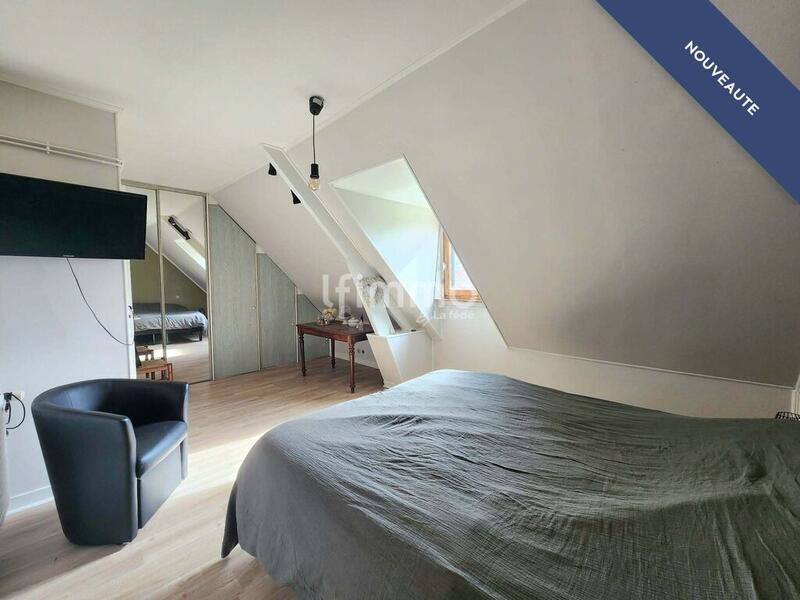 Maison traditionnelle - 118 m² - 6 pièces