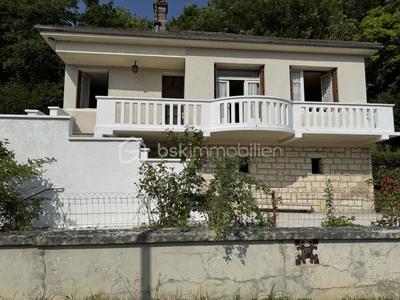 Maison traditionnelle - 83 m² - 4 pièces