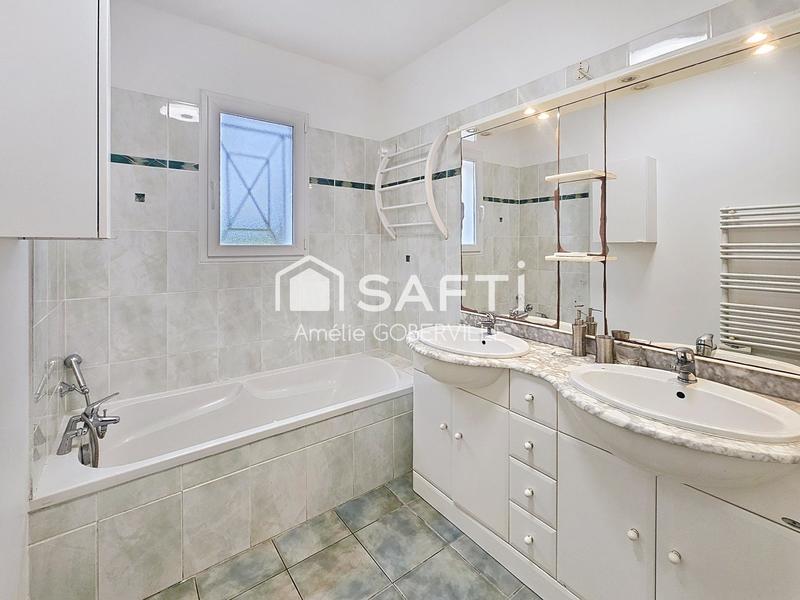 Maison - 180 m² - 7 pièces